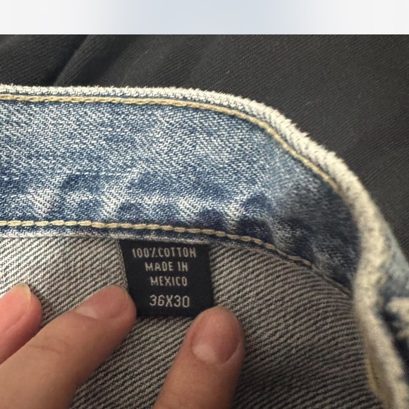 Izod Men's Straight Blue Jeans - Picture 5 of 6